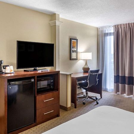Comfort Inn&Suites near Danville Mall Extérieur photo